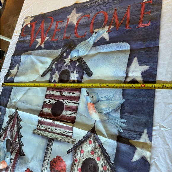 5 Seasonal Outdoor Flags - 2 Large + 3 Garden Size - Picture 7 of 11